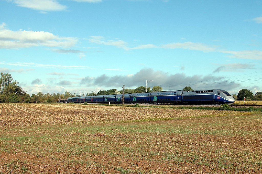 TGV 9571 mit Tw 4702 bei Kork (19.09.2015)