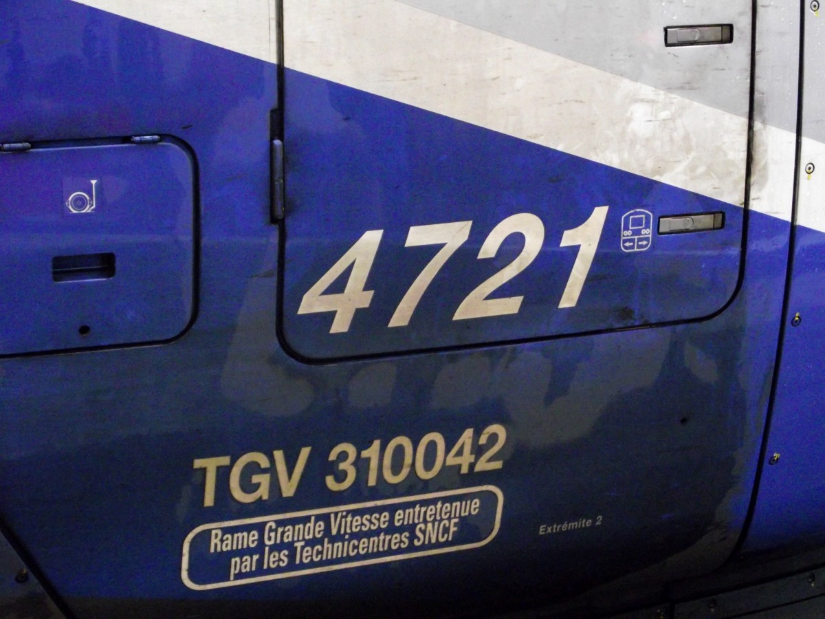 TGV Beschriftung am 13.02.14 in Frankfurt am Main 