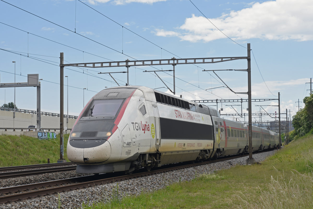 TGV Lyria 4407  Stan Wawrinka  fährt Richtung Bahnhof SBB. Die Aufnahme stammt vom 21.05.2018.