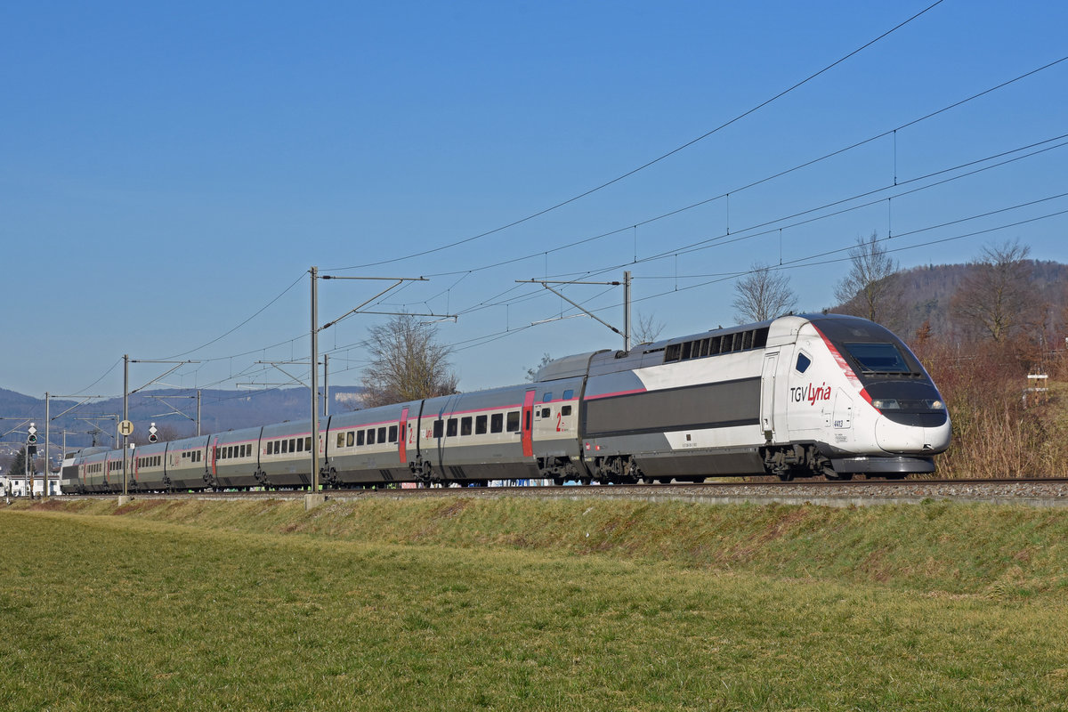 TGV Lyria 4413 fährt Richtung Bahnhof Sissach. Die Aufnahme stammt vom 27.02.2019.