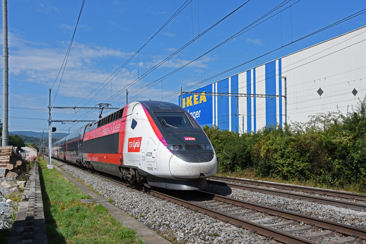TGV Lyria 4725 fährt Richtung Bahnhof Lausen. Die Aufnahme stammt vom 03.09.2021.