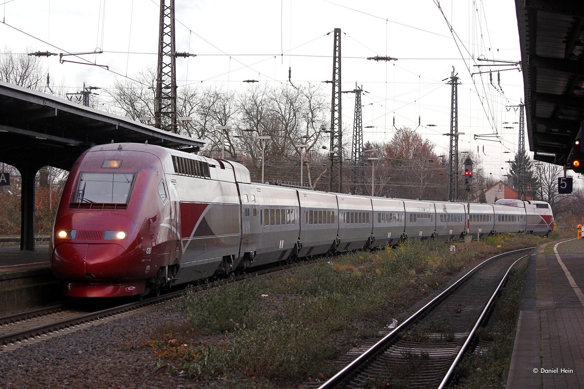 Thalys 4301 in Wanne-Eickel, am 27.11.2016.