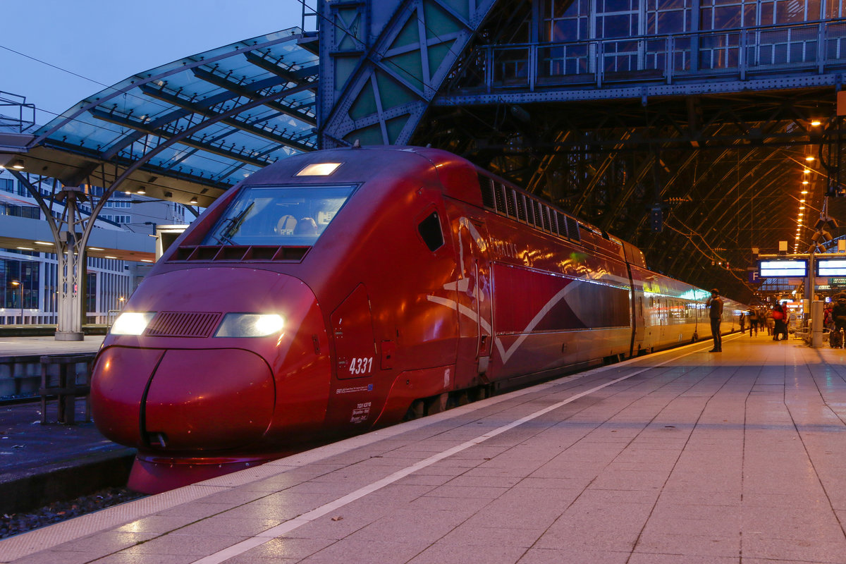 Thalys 4331 in Köln Hbf, am 25.11.2018.
