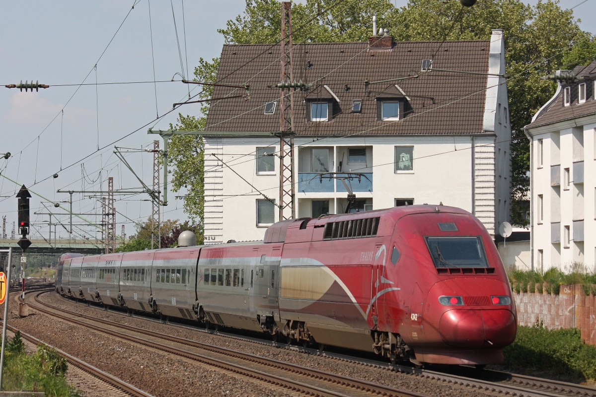 Thalys 4342 am 27.5.13 auf dem Weg nach Essen Hbf in Dsseldorf-Derendorf.
