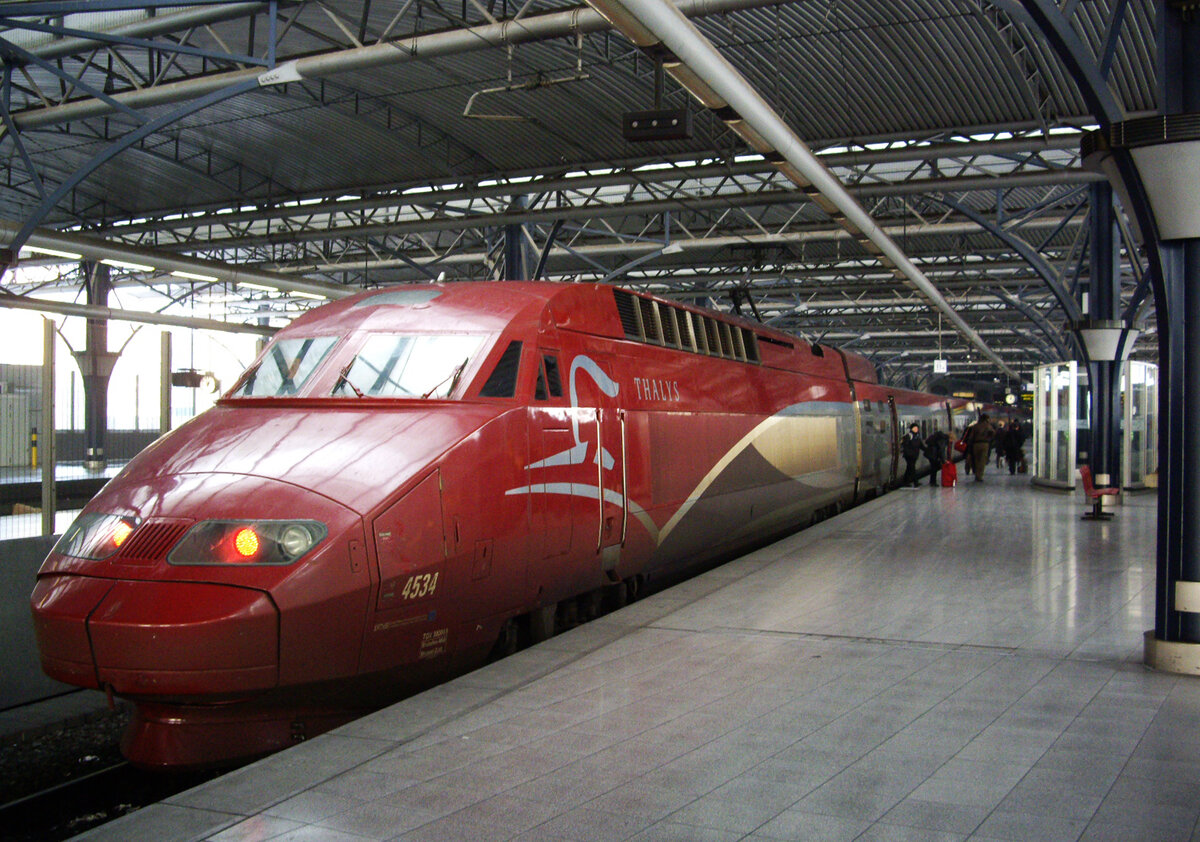 Thalys SNCF TGV PBA No. 4534, Bruxelles Midi, 3.12.2010.