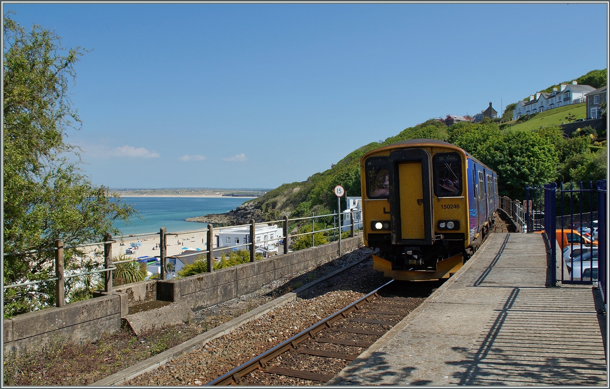 The Bay Line: Der First Great Western Service Triebzug 150 246 erreicht St Ives. 
17. Mai 2014
