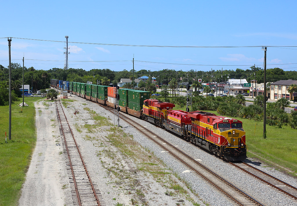 The Florida East Coast local freight trains were all cancelled on July 4th, only the long distance trains ran.

812 & 818 pass New Smyrna Beach whilst working FEC101-04, 1330 Jacksonville Bowden Yard - Miami Hialeah, 4 July 2018 