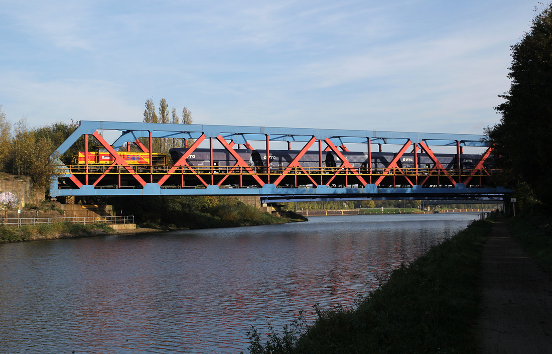 TKSE 548 // Aufgenommen an der Stadtgrenze Oberhausen / Duisburg. // 28. Oktober 2014