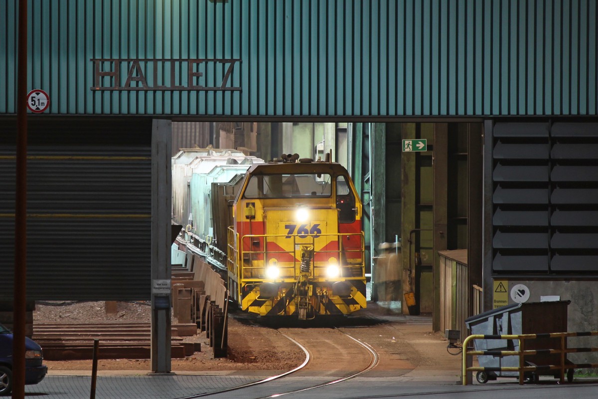 TKSE 766 am 20.11.14 mit Thermohauben in Halle 7 bei HKM.