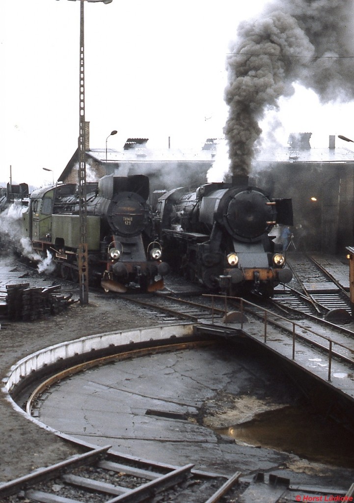 TKt 48 129 und eine Ty 2 im Bw Kepno im Februar 1989