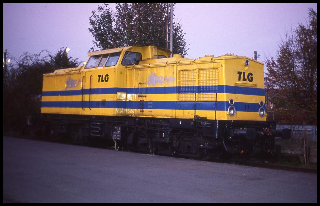 TLG 11 eine ex DR 202 stand am 28.11.2001 im Güterbahnhof von Münster.