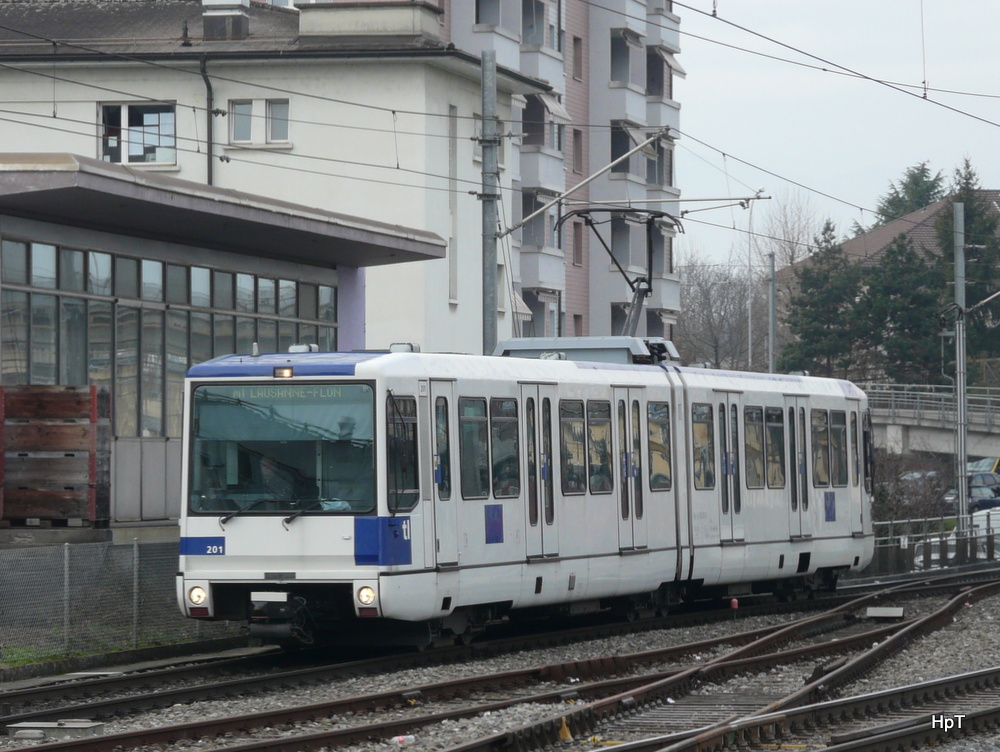TLSO - Triebwagen Bem 4/8 558 201 bei der einfahrt in Renens am 11.01.2014