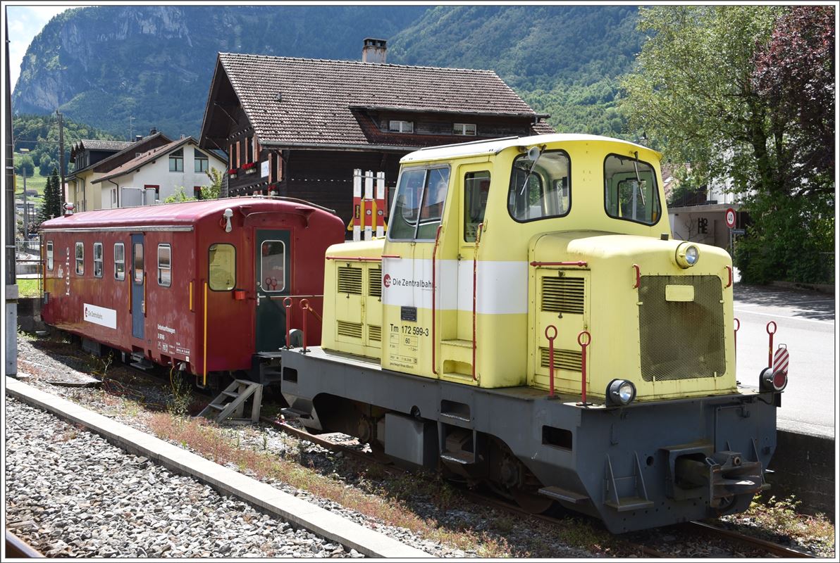 Tm 172 599-3 und X9746 in Meiringen. (20.06.2016)