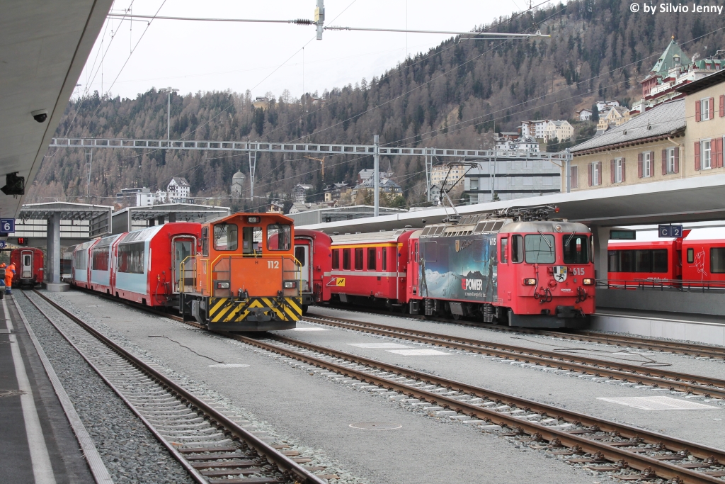 Tm 2/2 112 und Ge 4/4'' 615 ''RE-Power'' am 18.4.2017 in St.Moritz