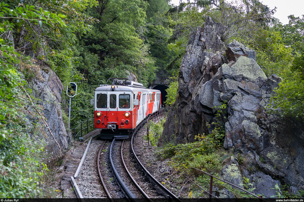 TMR-MC BDeh 4/4 7 / R Le Châtelard-Frontière - Martigny / Vernayaz, 20. August 2021<br><br>
Werktäglicher Zusatzzug am Abend.