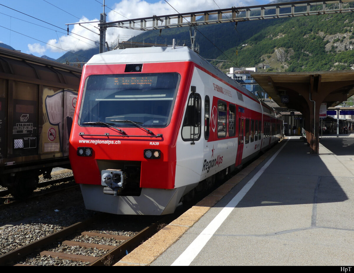 TMR - RABe 525 039 im Bhf. Martigny am 21.09.2021