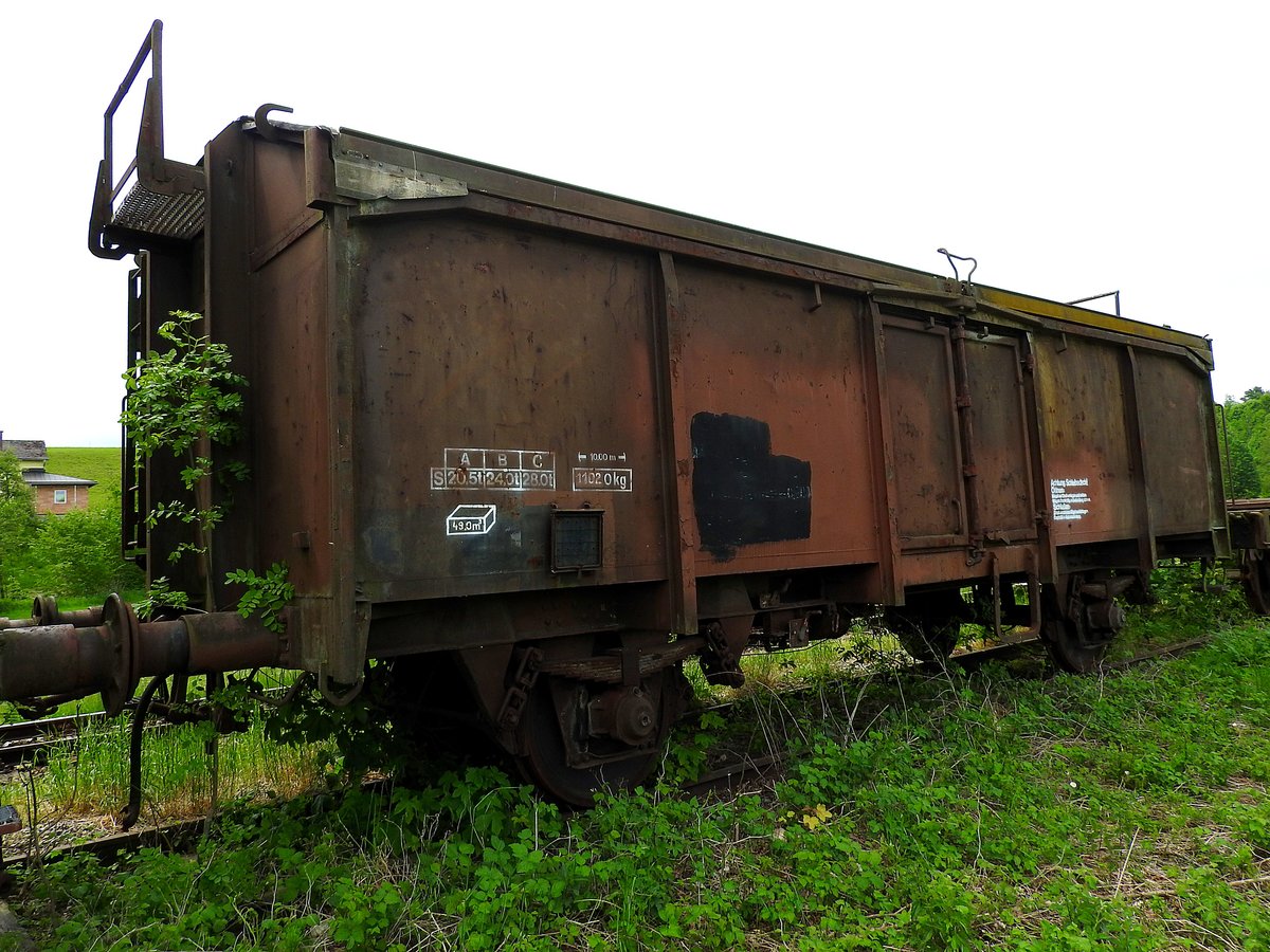 Tms, wurde entlang der Bahnstrecke Timelkam÷Ampflwang abgestellt; 170527)