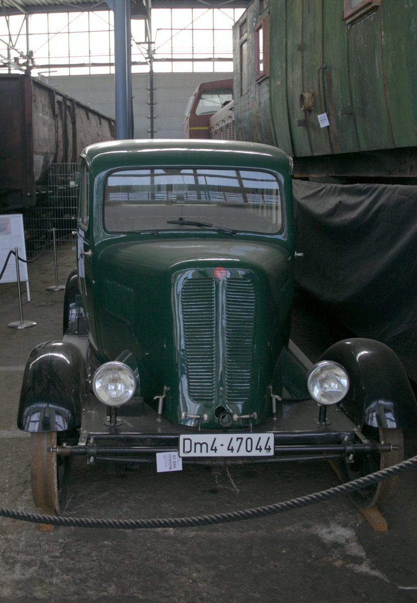 Top saniert, die Tatra PKW Draisine im Museum Chomutov. 11.09.2020 12:29 Uhr.