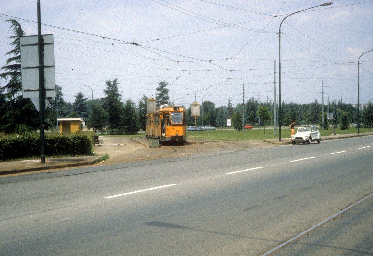 Torino / Turin ATM SL 5 (GTw 2816) Piazza Modena am 5. Juli 1981.