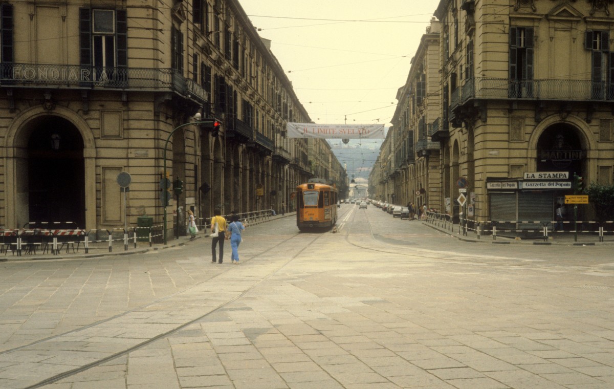 Torino / Turin ATM SL 5 (Tw 2809) Via Po am 5. Juli 1981.