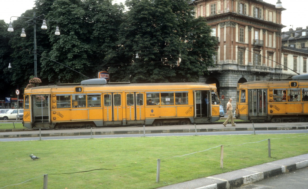 Torino / Turin SL 6 (Tw 3114) Piazza Statuto am 5. Juli 1981.
