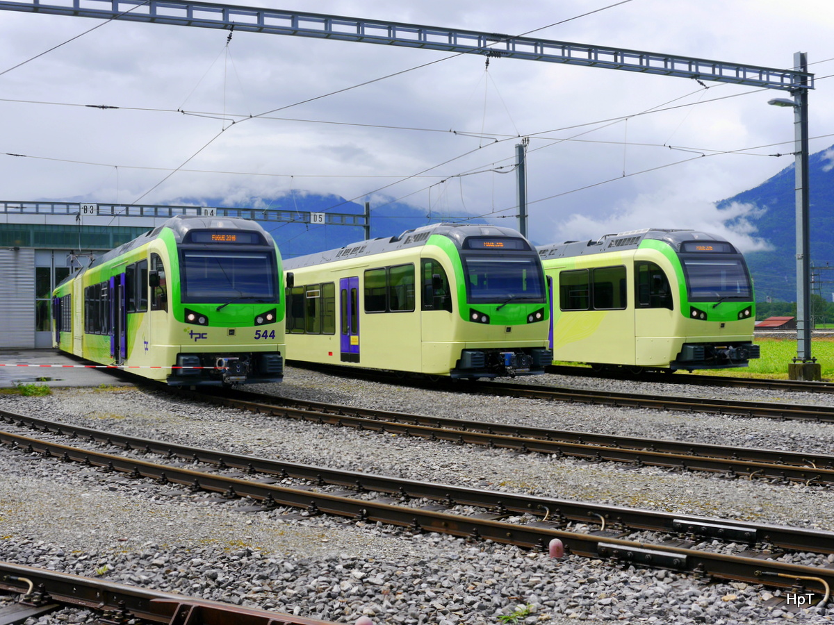 tpc - Triebwagenparade Beh 2/6 544 + Beh 2/6 54? + Beh 2/6 54? in Aigle im Depot/Werkstätteareal anlässlich des Abschieds Fest der Alten Fahrzeuge der AOMC in Aigle am 19.06.0216