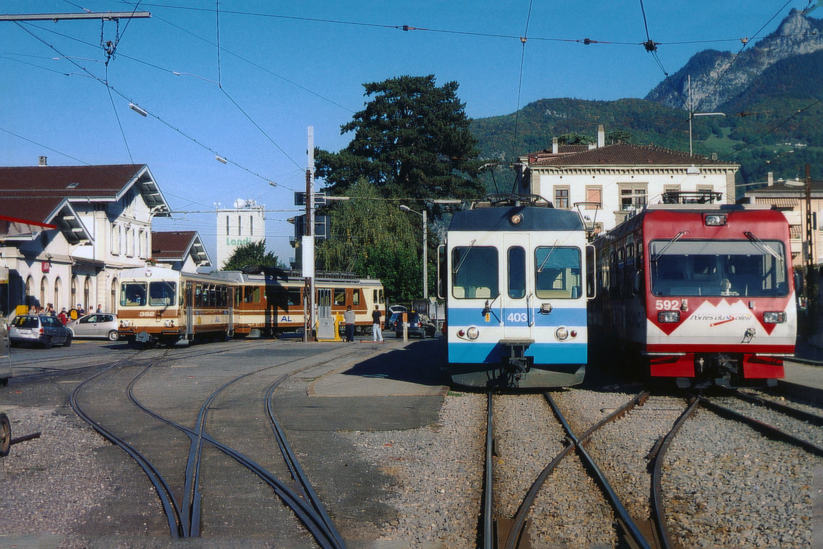 TPC/AL/ASD/AOMC: SCHMALSPURPARADIES AIGLE verewigt im August 2001.
Foto: Walter Ruetsch 