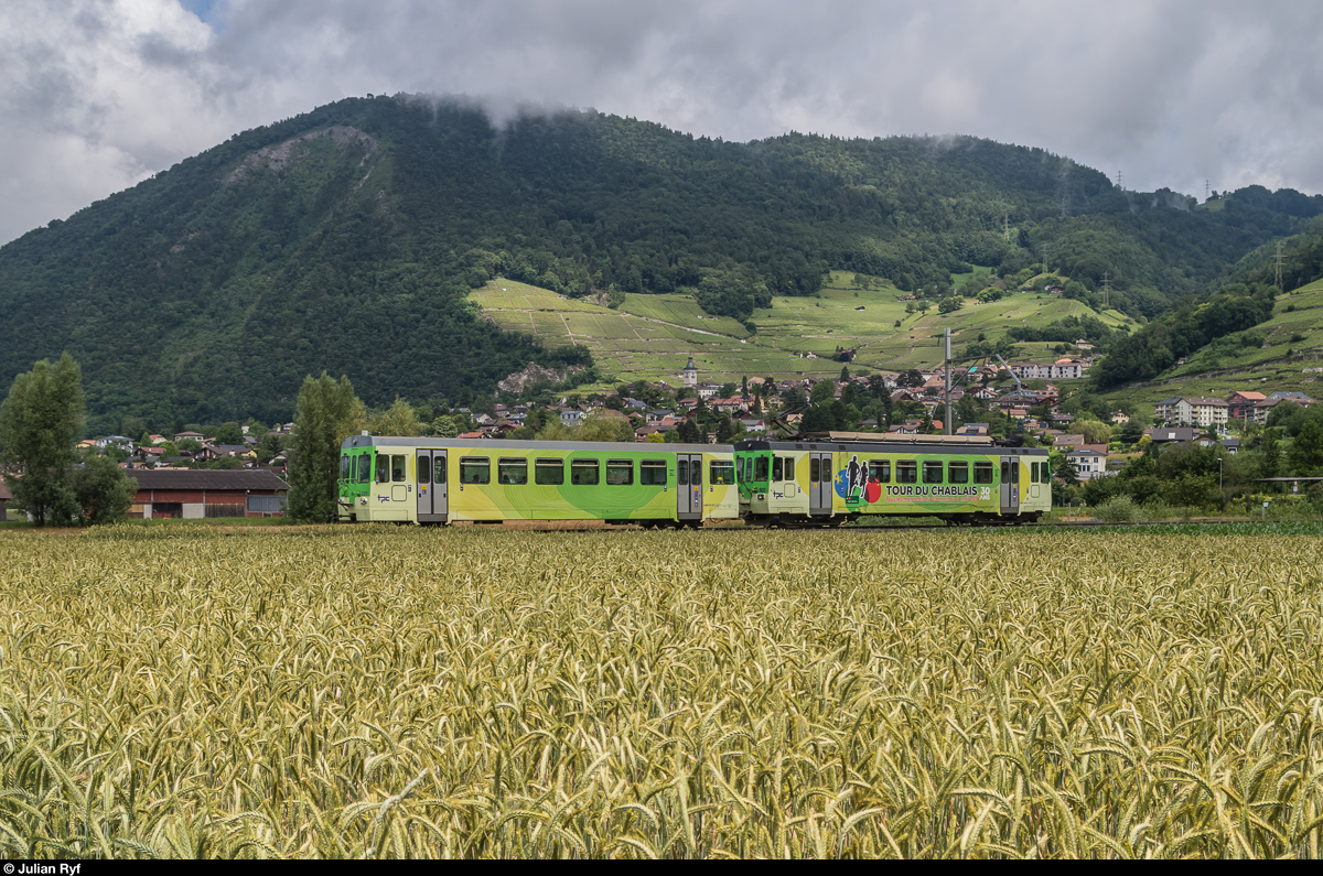 TPC/AOMC BDeh 4/4 501 und Bt 531 am 19. Juni 2016 unterwegs bei Monthey in Richtung Aigle.