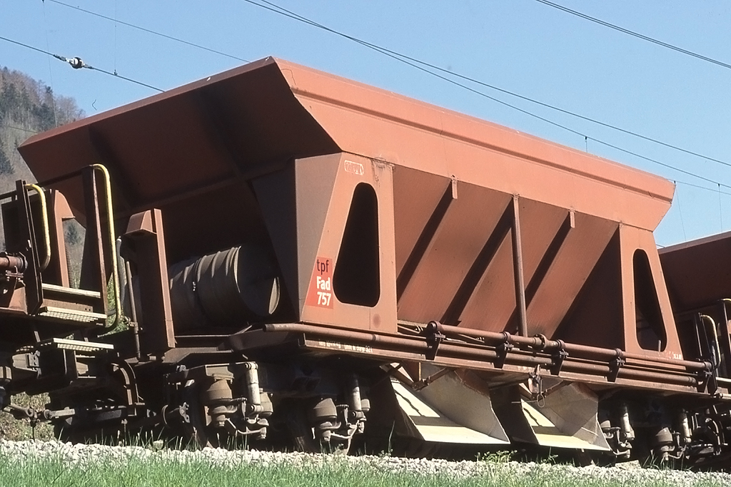 Tpf, Fad, 757, 01.05.2005 Grandvillard





