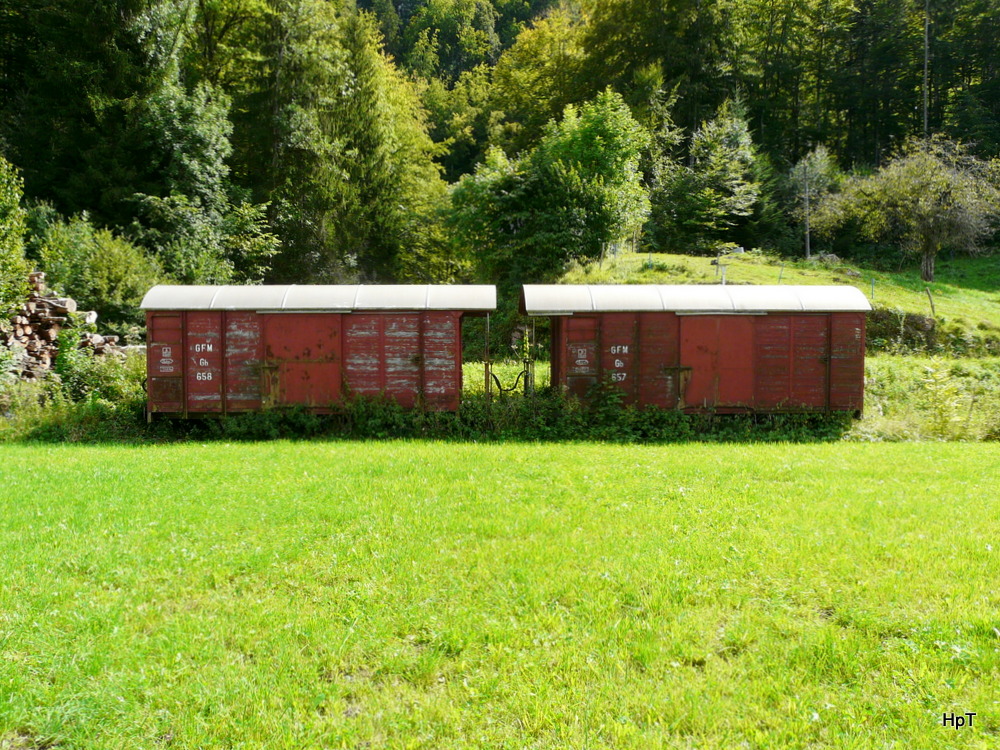 tpf - Gterwagen Gb 658 und Gb 657 abgestellt in Montbovon am 14.09.2013