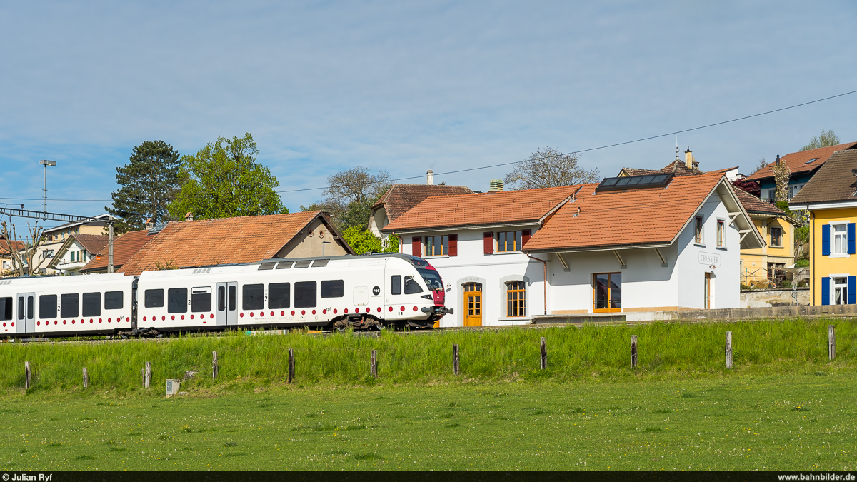 TPF RABe 527 194 / S21 Fribourg - Ins / Cressier FR, 8. Mai 2021