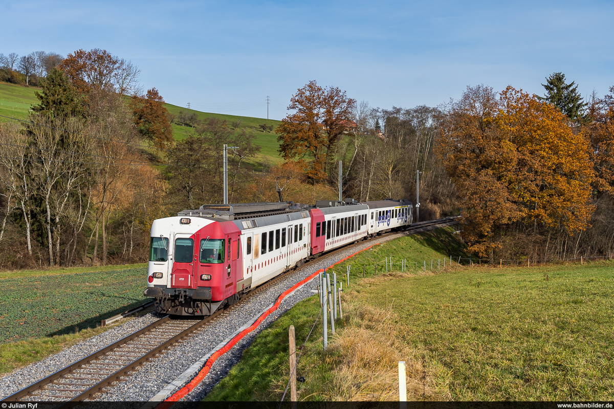TPF RBDe 567 172 / Pensier, 18. November 2021<br>
S21 Ins - Fribourg