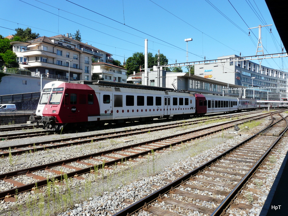 tpf - Res. Pendelzug abgestellt im Bahnhofsareal von Fribourg am 04.09.2013