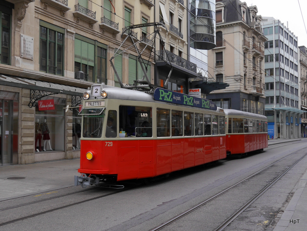 TPG - Oldtimer Be 4/4 729 mit Beiwagen B 308 unterwegs in Genf am 01.11.2015