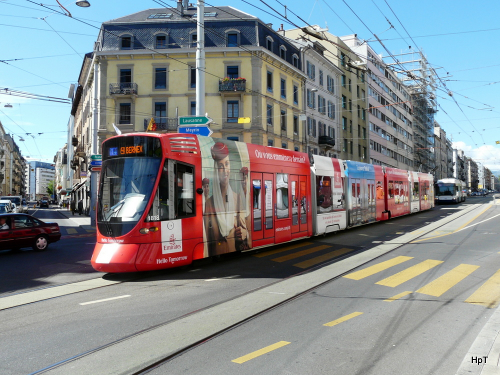 TPG - Tram Be 6/10 1818 mit Werbung unterwegs auf der Linie 14 in der Stadt Genf am 09.09.2013