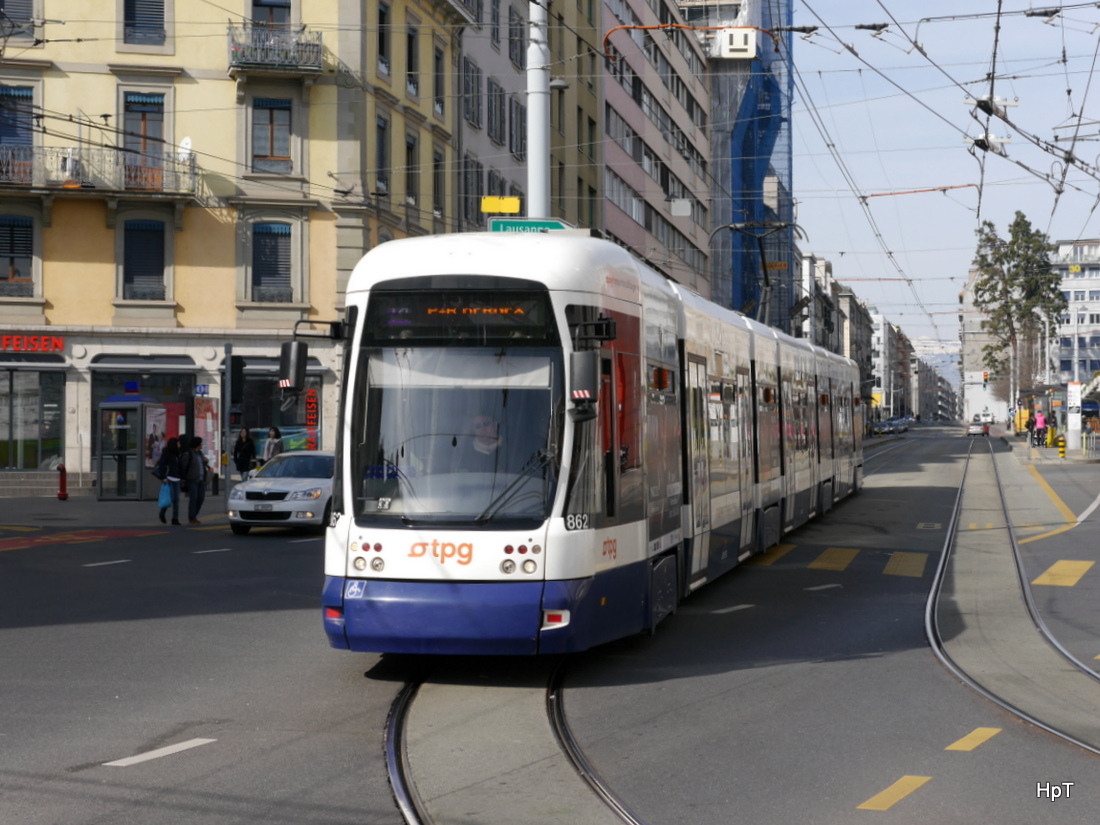 TPG - Tram Be 6/8 862 unterwegs in der Stadt Genf am 08.03.2015