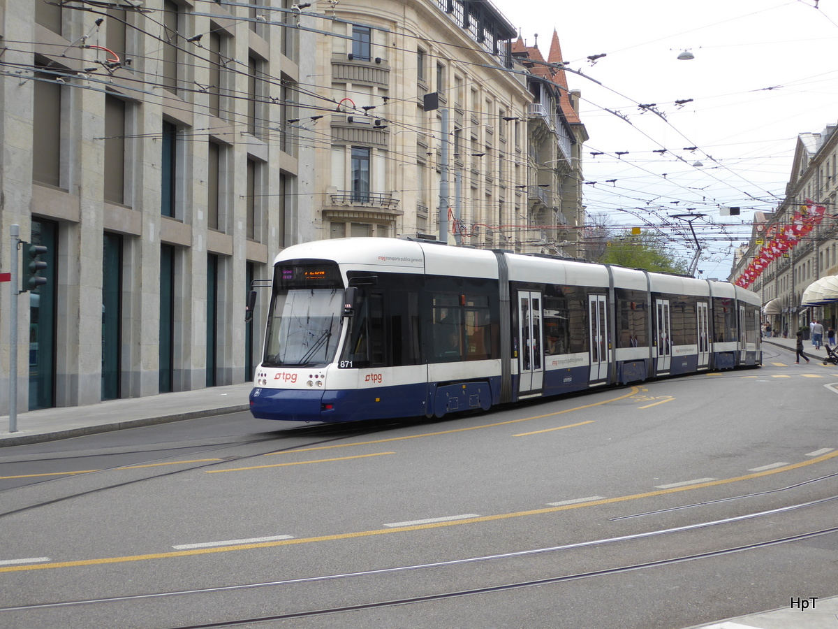tpg - Tram Be 6/8 871 unterwegs auf der Linie 10 in der Stadt Genf am 09.04.2016