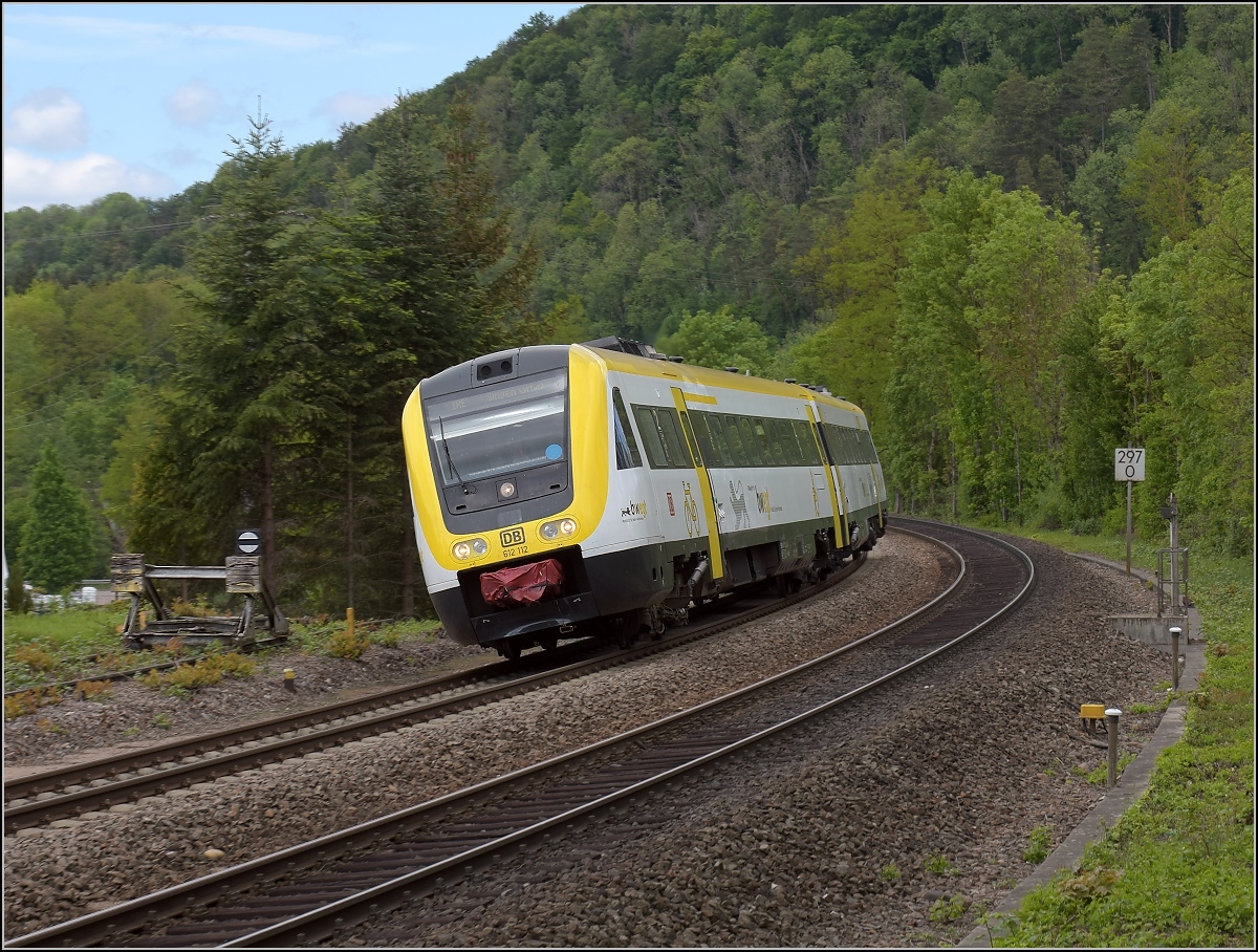 Traktionswandel am Hochrhein, 612 112 in Wehr-Brennet, Mai 2017.