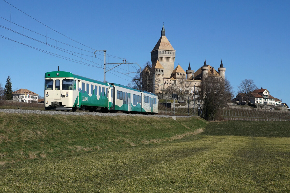 Transports de la région Morges-Bière-Cossonay (MBC).
Regionalzug mit Bt 54 + B + Be 4/4 bei Vufflens-le-Château am 28. Januar 2022.
Foto: Walter Ruetsch