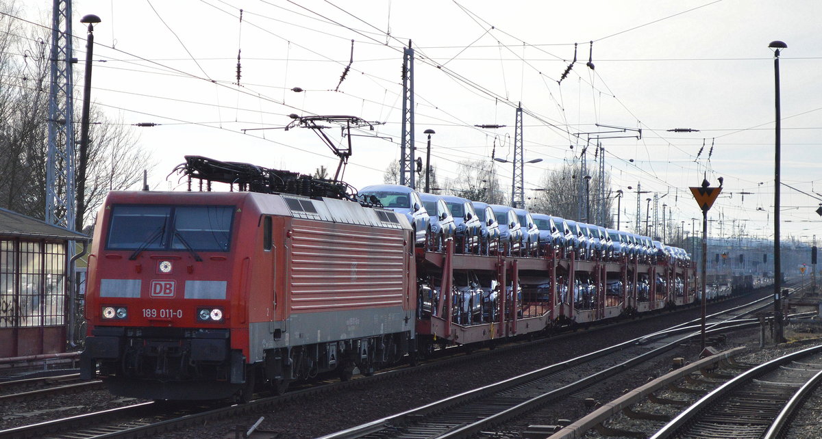 Traumhaftes Frühlingswetter an diesem Sonntag in Berlin, leider kaum Güterverkehr, hier 189 011-0 mit einer PKW-Lieferung fabrikneuer AUDI Modelle Richtung Frankfurt/Oder - Polen am 11.03.18 Berlin-Hirschgarten.