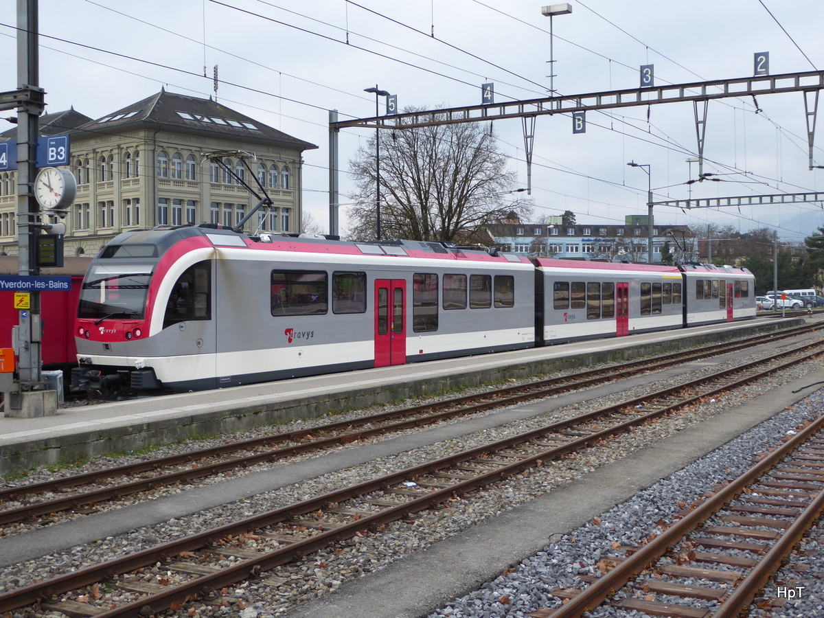 travys ( YSteC ) - Neuer Zug mit den Triebwagen Be 4/4 3002 mit dem Zwischenwagen 1+2 Kl. AB 3031 und dem Be 4/4 3001 abgestellt in Yverdon am 18.02.2016