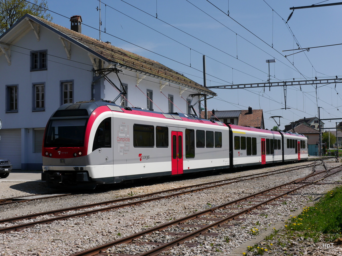 travys / YsteC - Triebwagen Be 4/4 3005 mit B und Be 4/4 im Bahnhof von St. Croix als Regio nach Yverdon les Bains am 05.05.2018