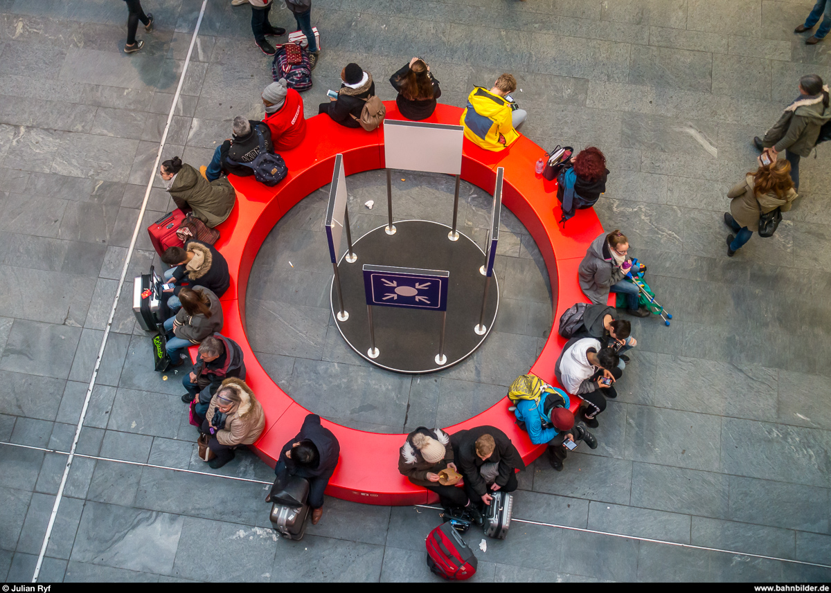 Treffpunkt. Bahnhof Bern, 22. Dezember 2017.