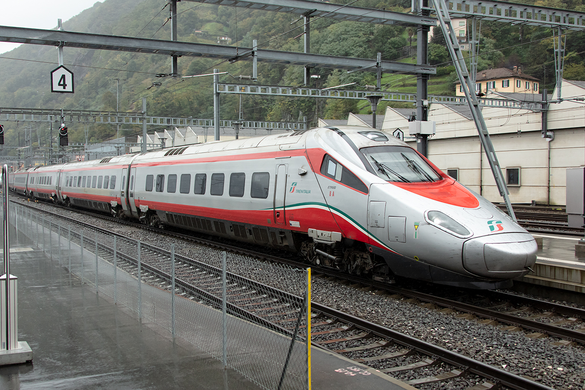 Trenitalia, ETR-610 , 8A, 19.10.2019, Bellinzona


