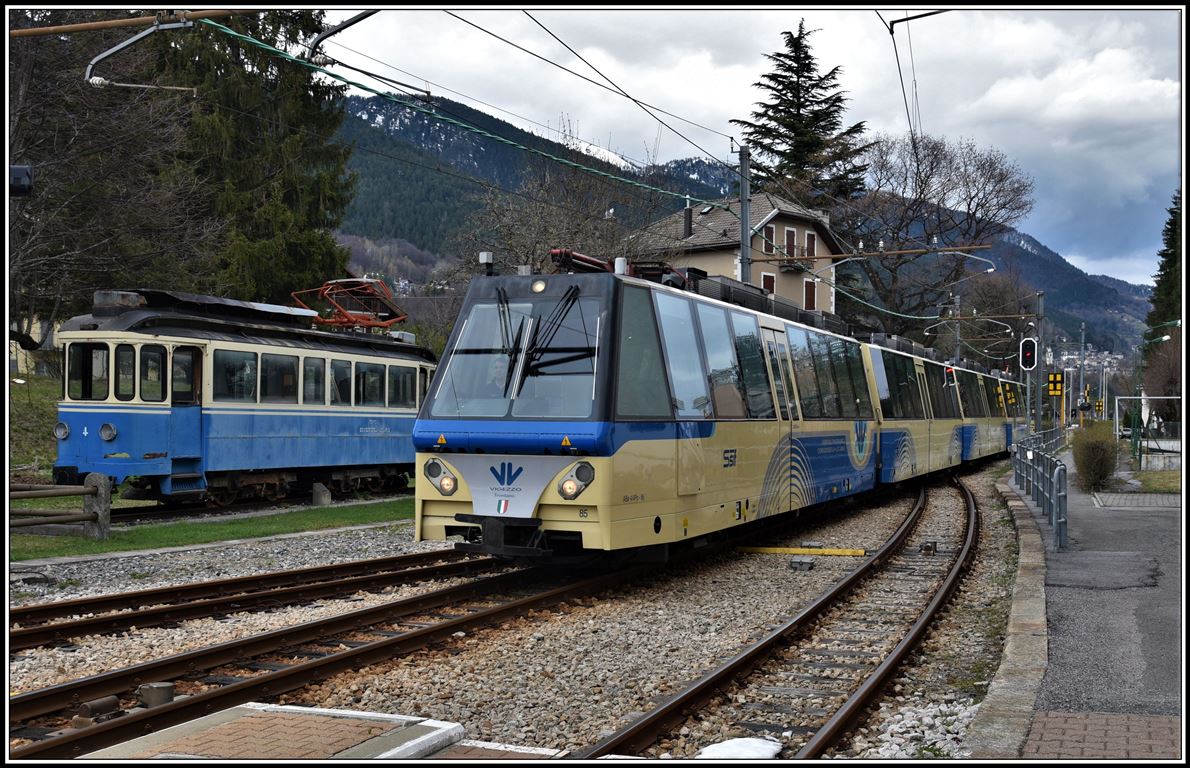 Treno Panoramico Vigezzo Vision D64 von Locarno nach Domodossola in S.Maria Maggiore. (10.04.2019)