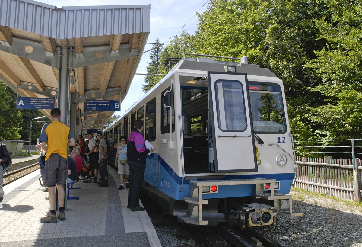 Triebwagen 12 von der Bayerischen Zugspitzbahn in Hammersbach. Aufnahme: August 2008.