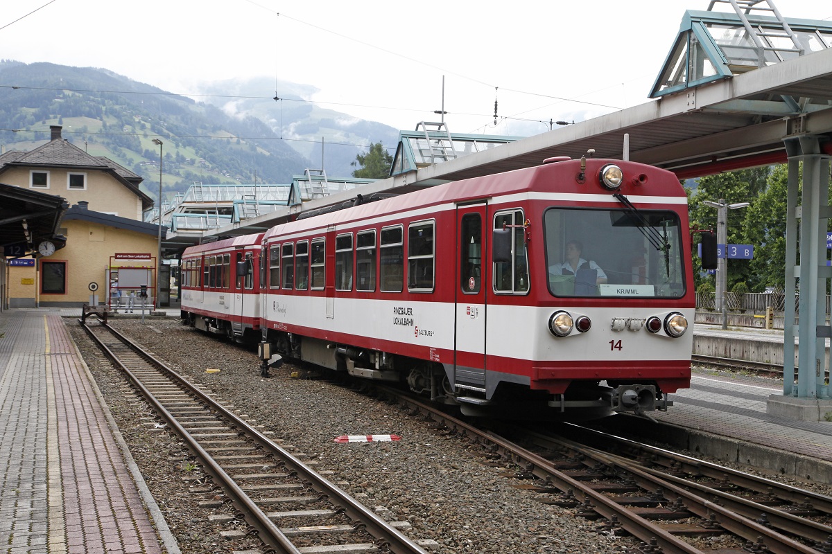 Triebwagen 14 in Zell am See am 15.07.2016.