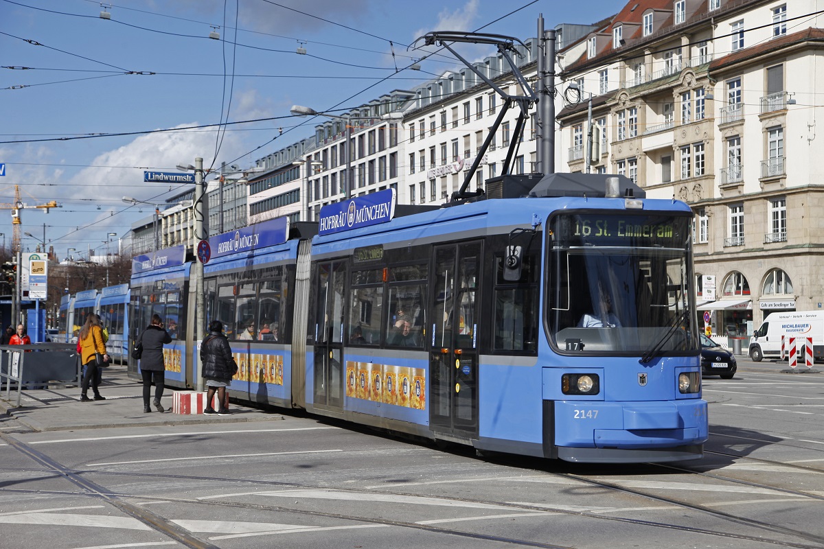 Triebwagen 2147, Linie 16, Sendlinger-Tor-Platz, 2.03.2017.