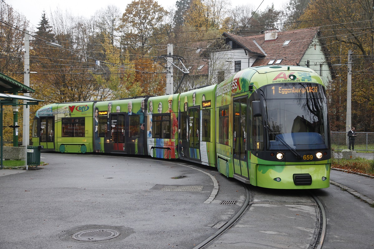 Triebwagen 659,Linie 1, Mariatrost am 30.10.2015.