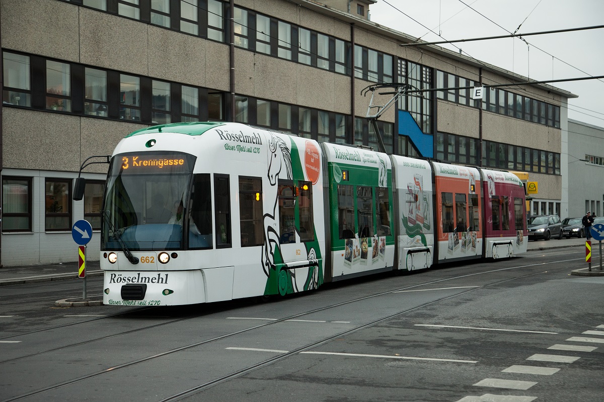Triebwagen 662,Linie 3,Eggenbergerstraße am 7.11.2017.